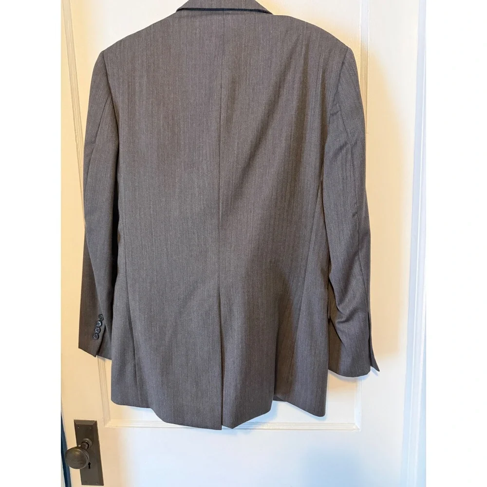 Jos. A. Bank Suit Mens 38R Gray Good Herringbone Wool Blend Two piece